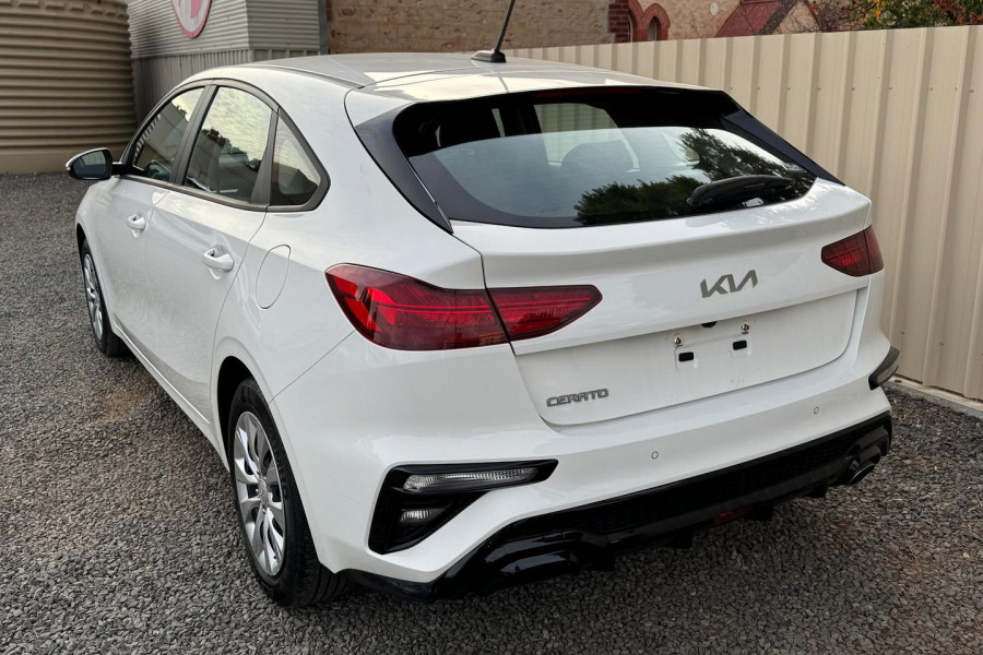 2021 MY1  Kia Cerato BD Sport Hatch Image 8