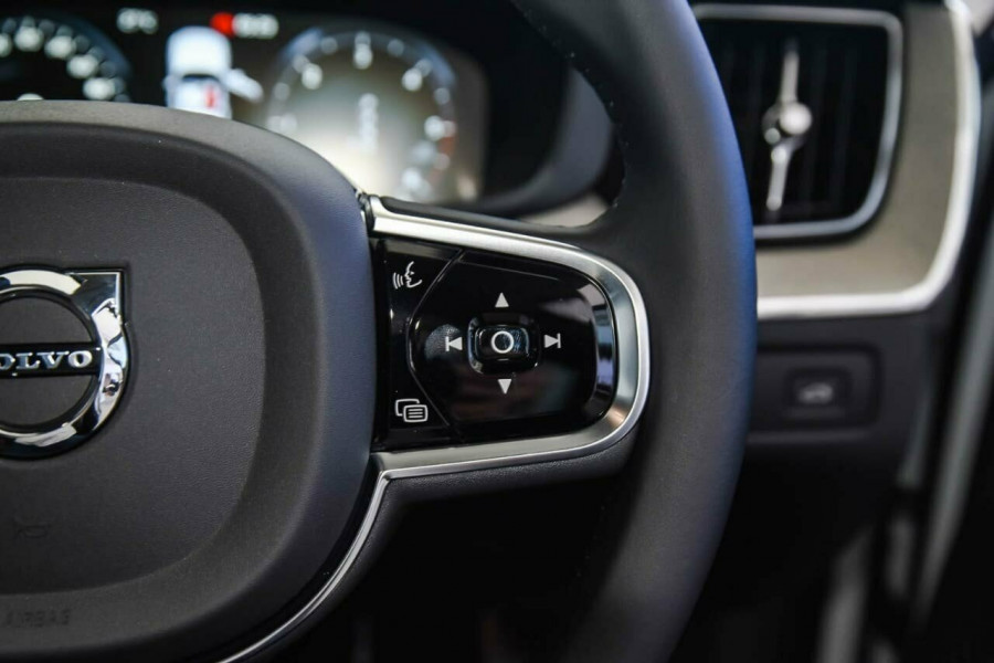 2019 MY20 Volvo XC60 UZ D4 Inscription Suv Image 19