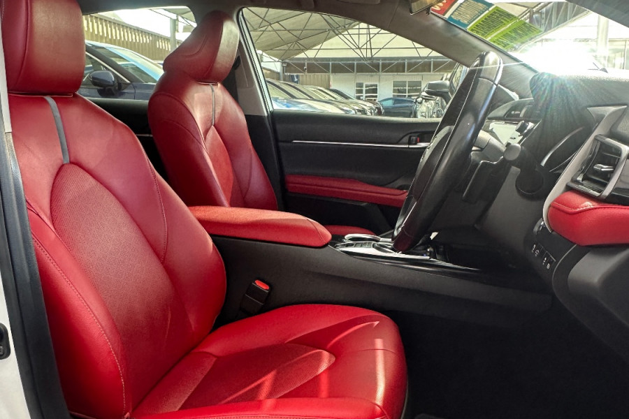 2018 Toyota Camry GSV70R SX Sedan Image 15