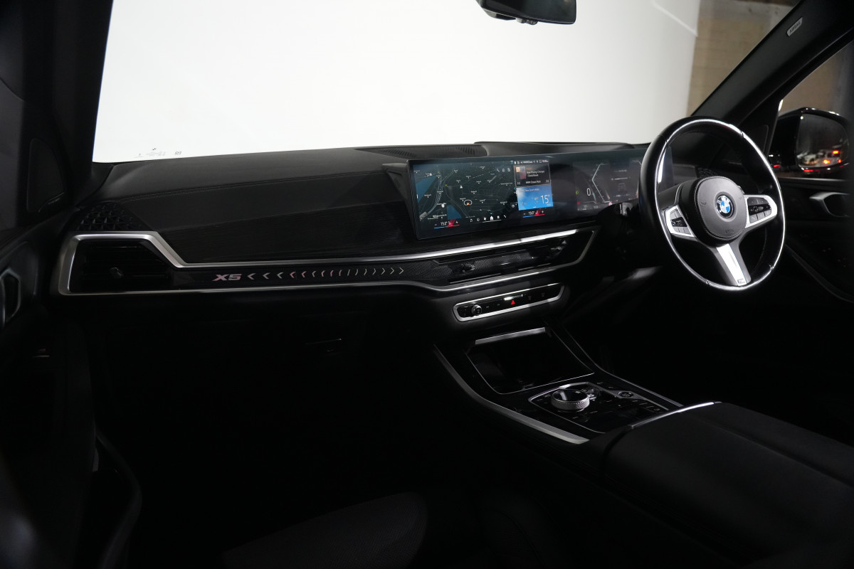 2023 BMW X5 xDrive30d M Sport SUV