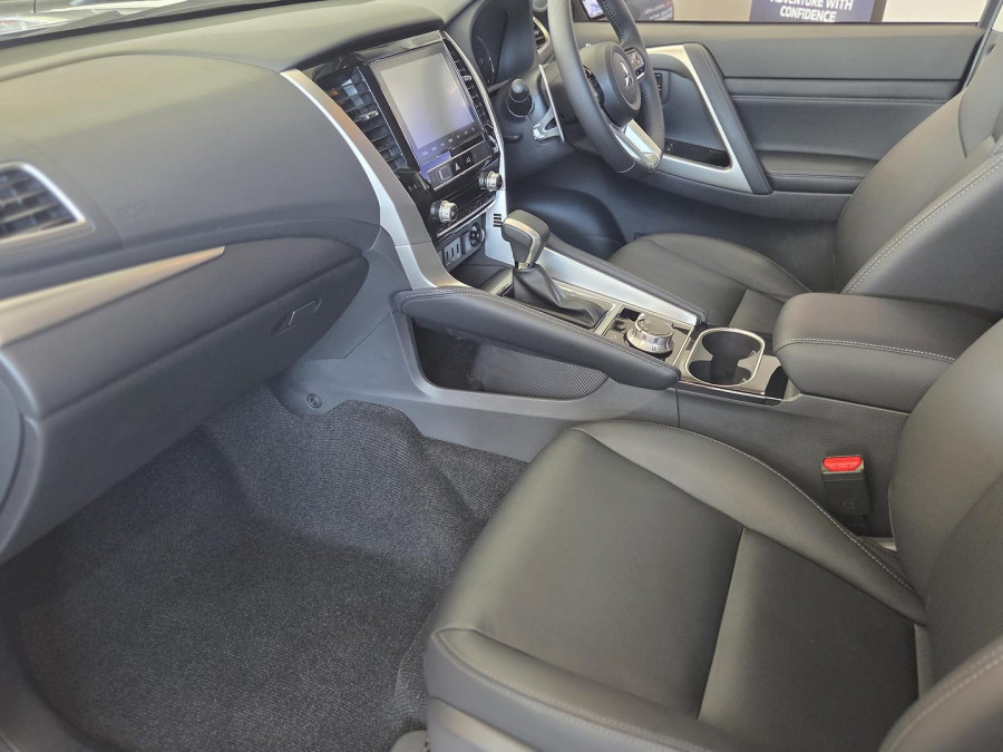 2025 Mitsubishi Pajero Sport QG GLS SUV Image 11