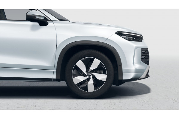 2026 Volkswagen Tayron R4 110TSI Life SUV Image 3