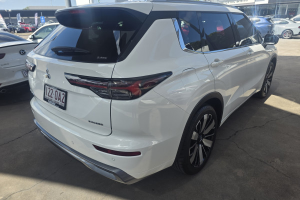 2025 Mitsubishi Outlander ZM Exceed SUV Image 7