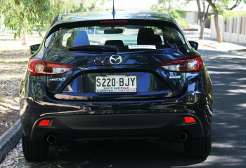 2016 Mazda 3 BN5476 Neo SKYACTIV-MT Hatchback