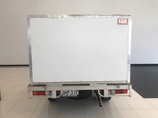 2016 Toyota HiLux GUN122R Turbo Workmate Dual cab Image 5