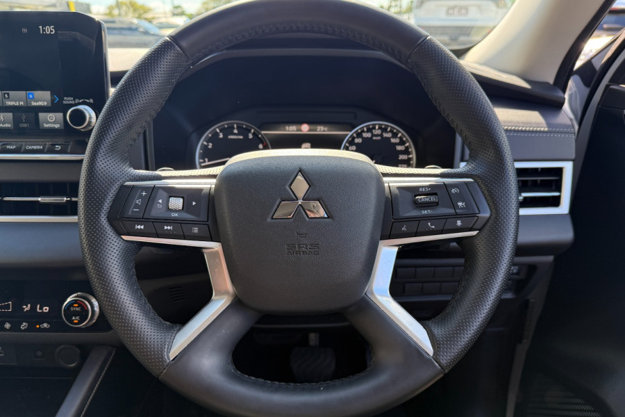 2023 MY24 Mitsubishi Outlander ZM LS SUV Image 17