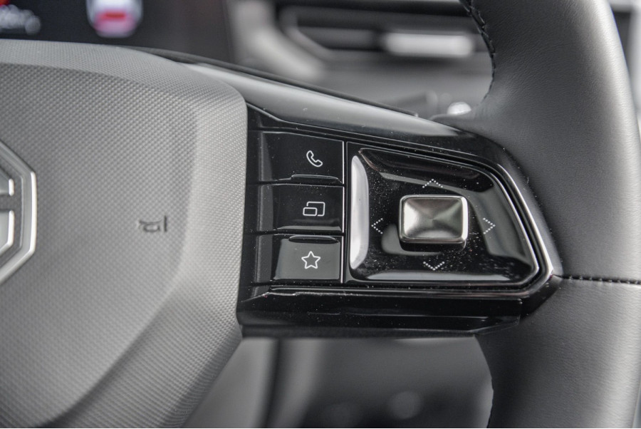 2024 MY24.5 MG MG3 ZP22 Essence Hybrid+ Hatch Image 10