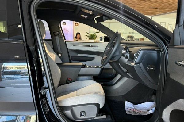 2025 MY26 Volvo EX30  Single Motor Extended Range Plus SUV Image 13