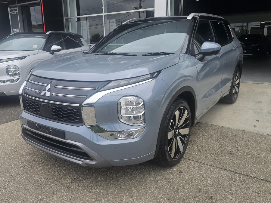2026 Mitsubishi Outlander ZM Exceed Tourer SUV Image 1