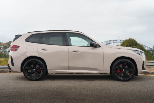 2024 BMW X3 M50 xDrive SUV Image 3