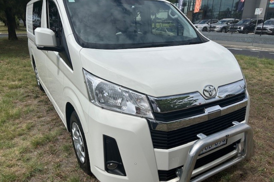 2020 Toyota HiAce GDH300R  Crew Van Image 7