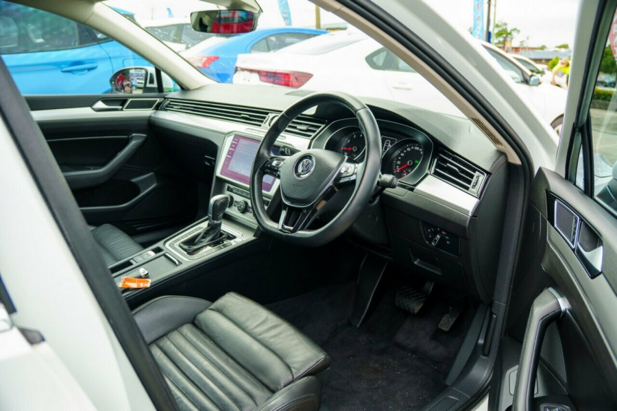 2017 Volkswagen Passat B8 132TSI Comfortline Sedan Image 15