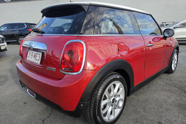 2015 MINI Cooper F56 Hatch Image 7