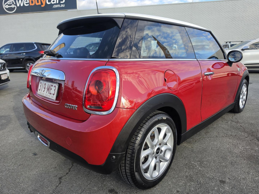 2015 MINI Cooper F56 Hatch Image 7