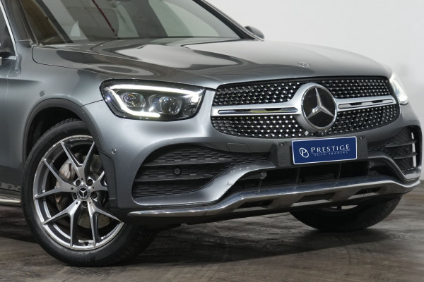 2019 Mercedes-Benz GLC-Class GLC300 SUV Image 2