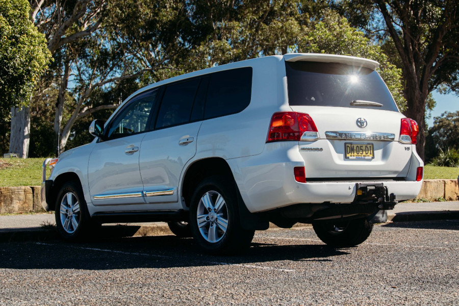2012 MY13 Toyota LandCruiser VDJ200R Sahara SUV Image 11