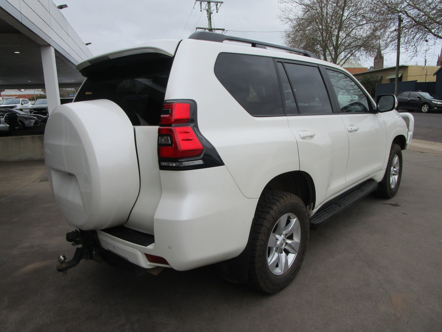 2021 Toyota LandCruiser Prado GDJ150R GXL SUV Image 6