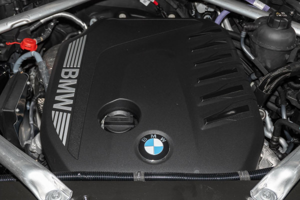 2025 BMW X5 G05 LCI Shadow Edition SUV image 20