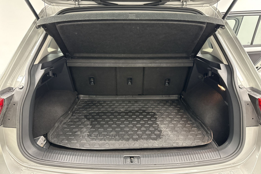 2016 Volkswagen Tiguan 5N 132TSI SUV Image 16