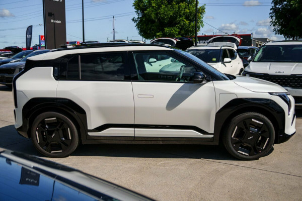 2025 Kia EV3 SV GT-Line SUV Image 4