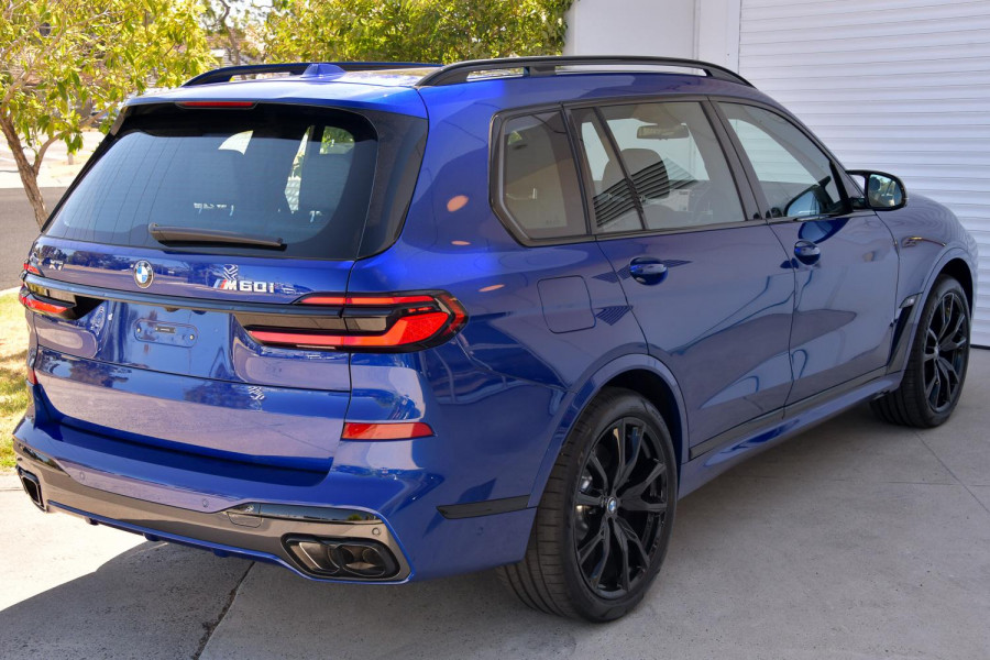 2025 BMW X7 G07 LCI M60i SUV