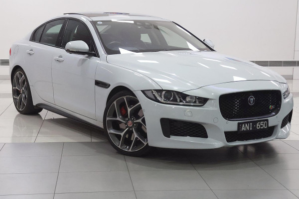 Jaguar XE S X760