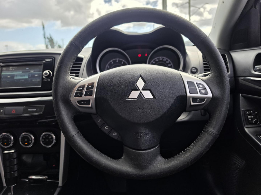 2017 Mitsubishi Lancer CF LS Sedan Image 19