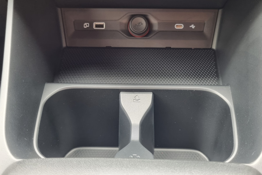 2025 MY24.5 MG MG3 ZP22 Essence Hybrid+ Hatch Image 18