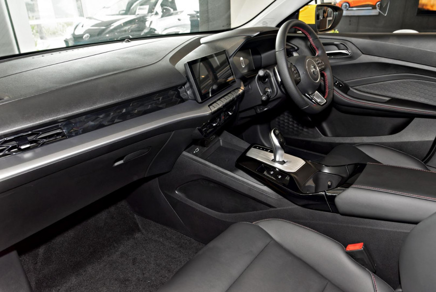 2023 MG MG5  Essence Sedan Image 7
