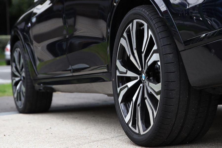 2026 BMW X7 G07 LCI xDrive40i M Sport SUV