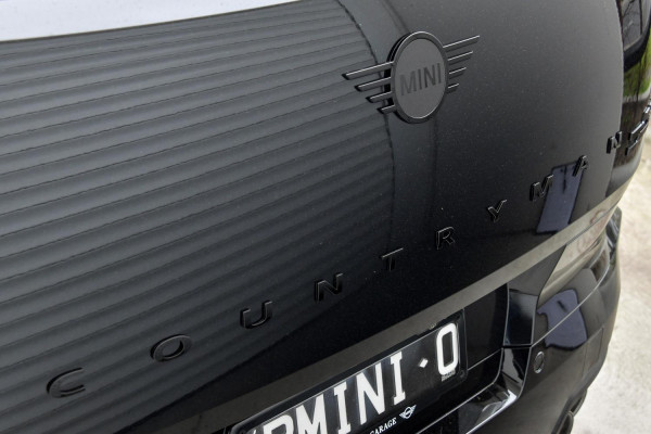 2026 MINI Countryman U25 JCW Favoured SUV image 28