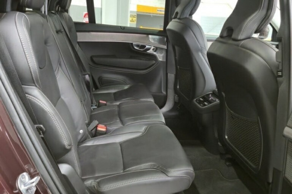 2025 Volvo XC90 L Series Ultra B5 Bright SUV Image 10