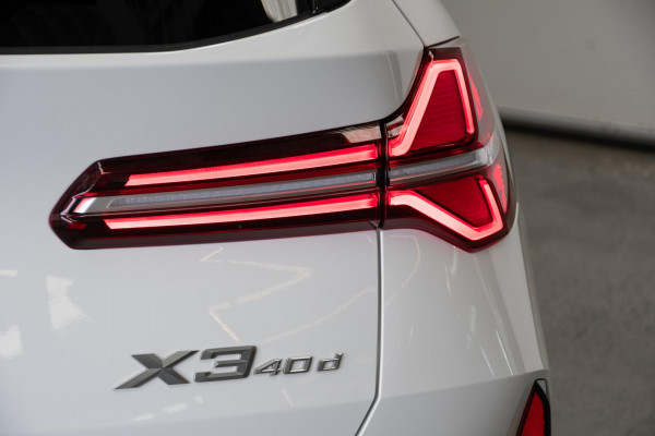 2025 BMW X3 G45 40d xDrive SUV image 23