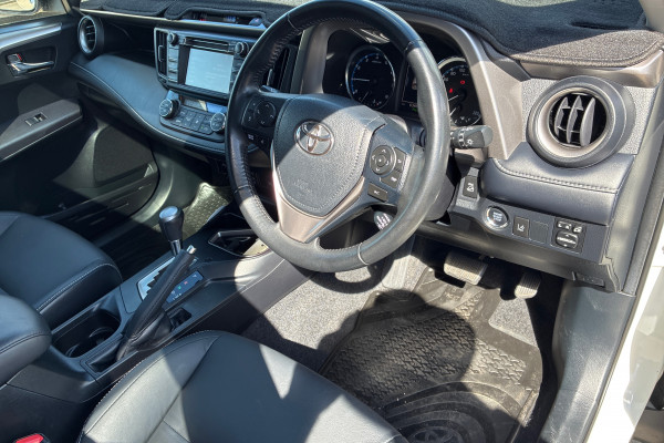 2018 Toyota RAV4 ASA44R Cruiser SUV Image 19