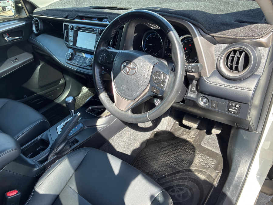 2018 Toyota RAV4 ASA44R Cruiser SUV Image 19