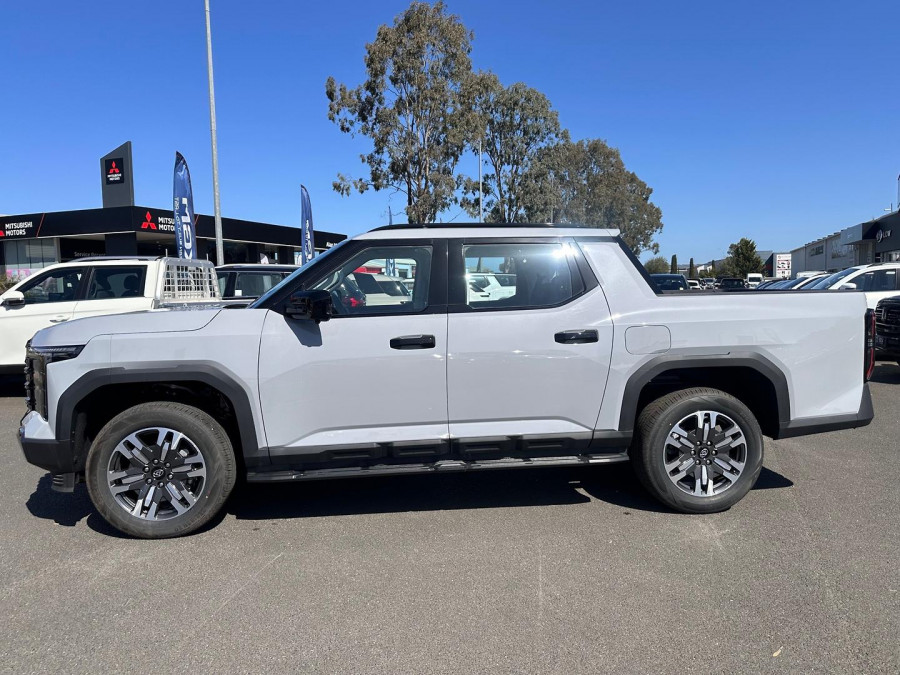 2025 LDV Terron 9 EKK1C Evolve Ute Image 6