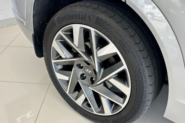 2022 MY23 Hyundai Santa Fe TM.V4 Highlander SUV Image 26