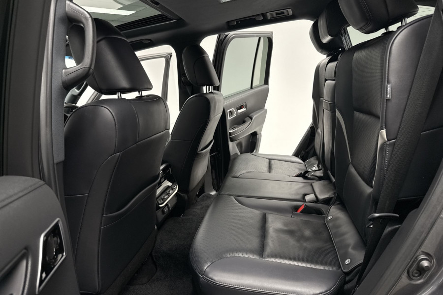 2023 Toyota LandCruiser FJA300R GR Sport SUV Image 14