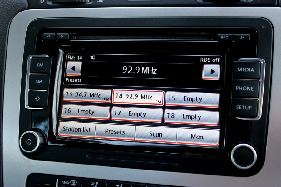 2010 MY11 Volkswagen Eos 1F  103TDI Convertible Image 13