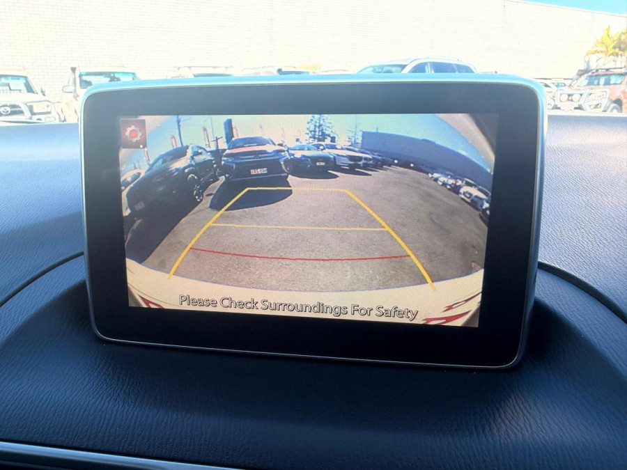 2015 Mazda 3 BM5438 SP25 Hatch Image 19