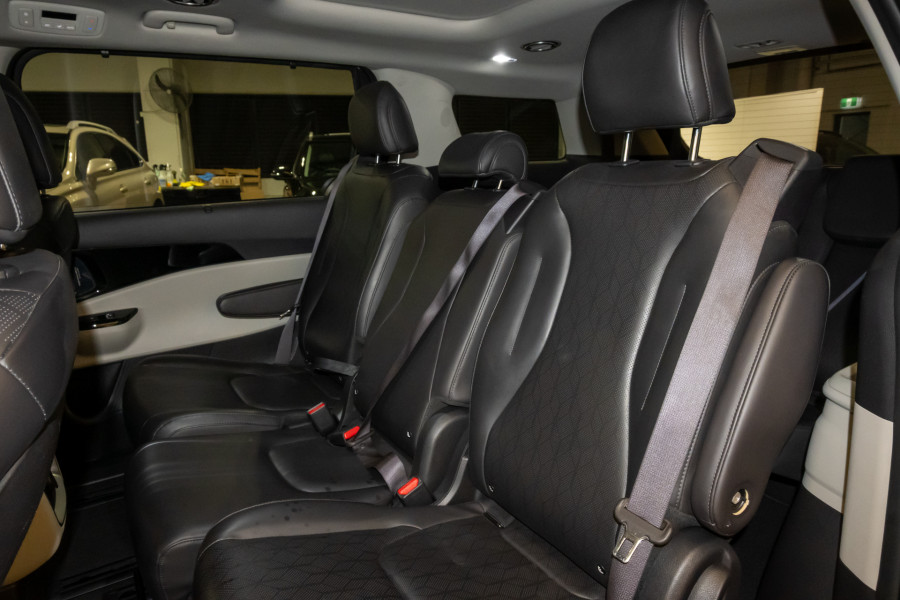 2023 Kia Carnival KA4 Special Edition People Mover