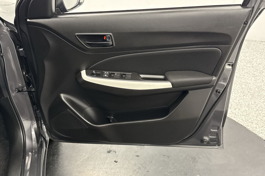2023 Suzuki Swift AZ Series II GL Plus Hatch Image 19