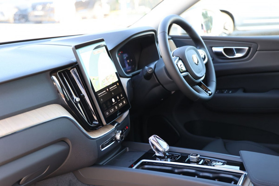 2025 MY26 Volvo XC60 UZ Plus B5 Bright SUV Image 28