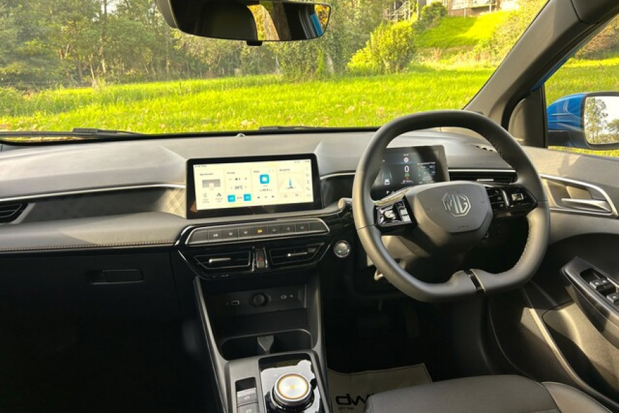 2024 MY24.5 MG MG3 ZP22 Essence Hybrid+ Hatch Image 9