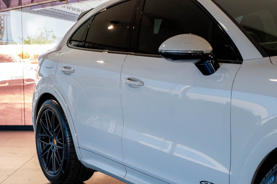 2024 Porsche Cayenne GTS SUV