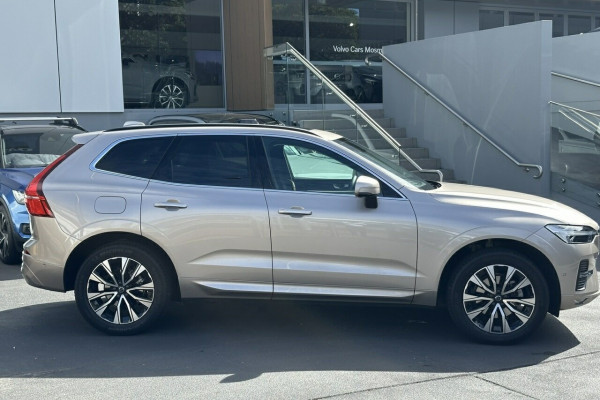 2025 Volvo XC60 UZ Plus B5 SUV Image 3