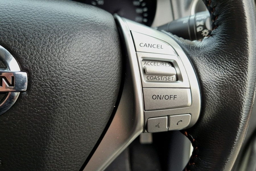 2019 Nissan Navara D23 Series 4 N-TREK Dual Cab Pickup Image 15
