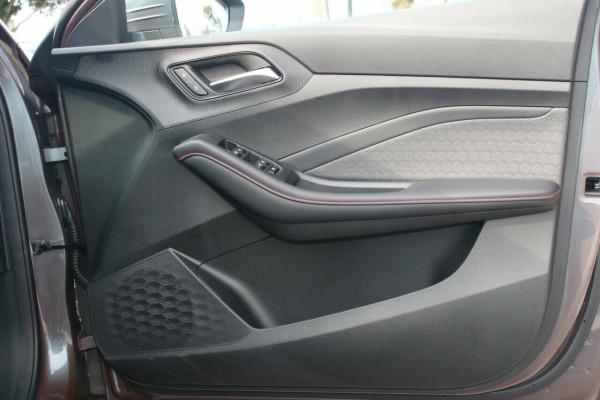 2024 MG MG5 AP32 Essence Sedan Image 5