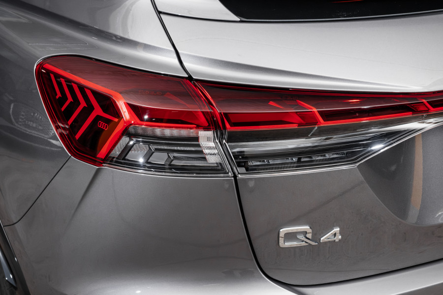 2024 Audi Q4 e-tron F4 45 SUV