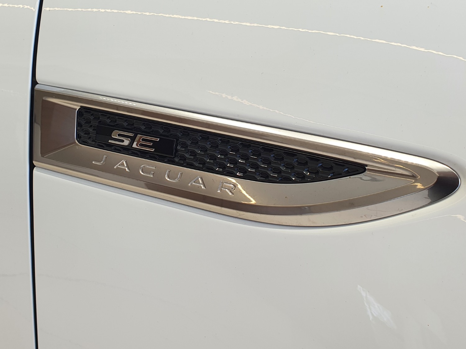 2019 MY20 Jaguar E-PACE SUV Image 11